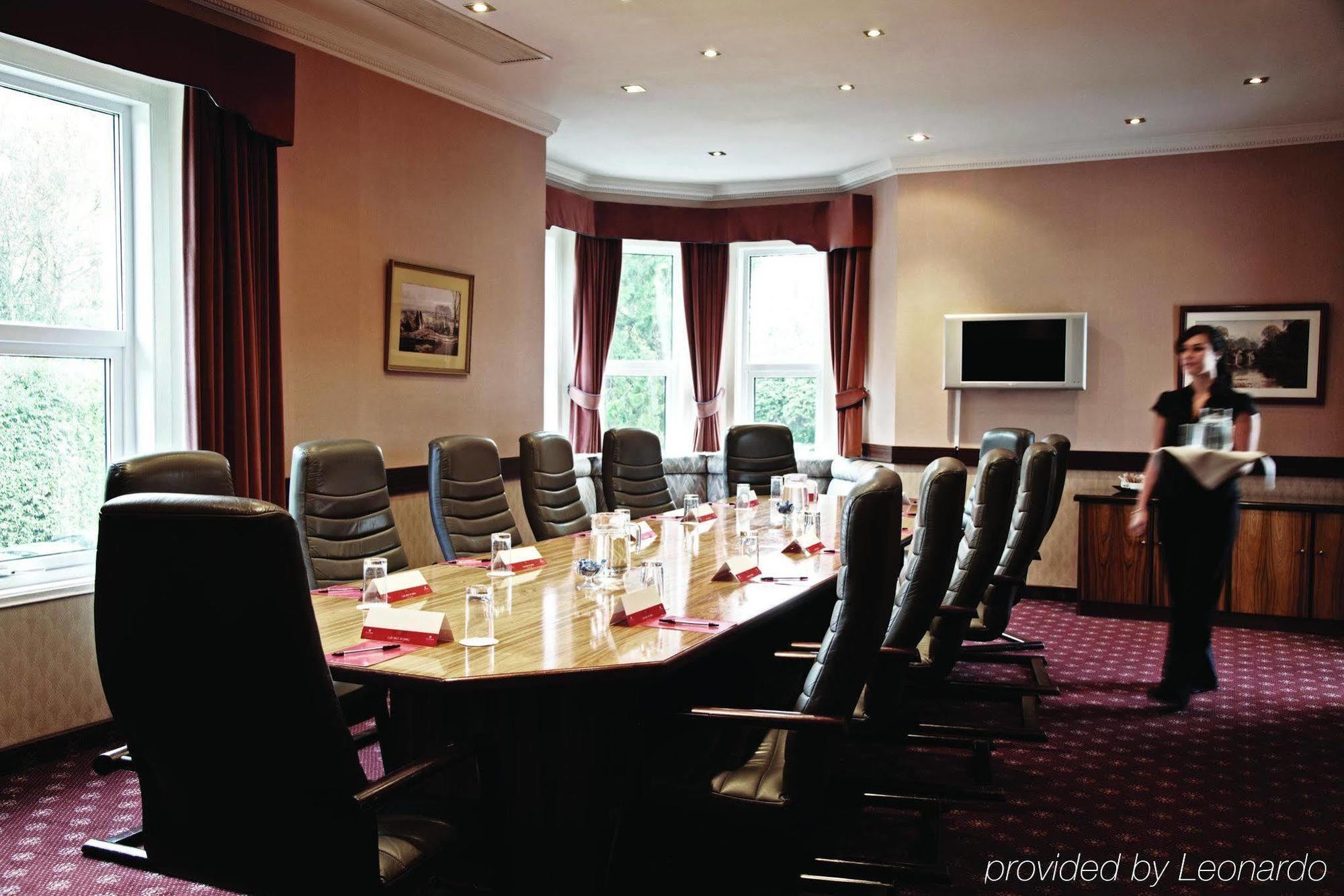 Copthorne Effingham Gatwick Hotel Afaceri foto